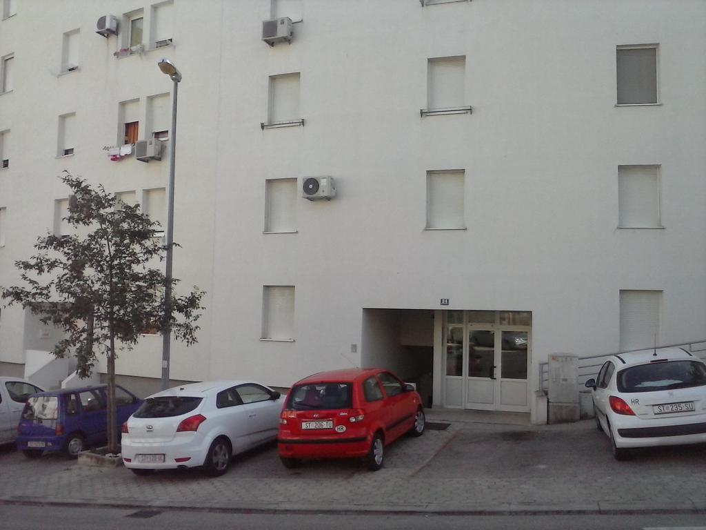 Apartment Ivana Split Exterior photo